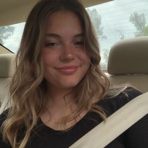 Meet your Posher, Bella